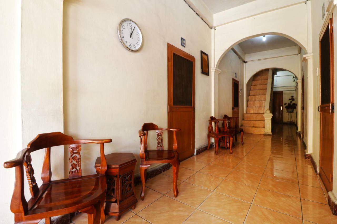 Wisma Yuli Syariah Hotel Medan Kültér fotó